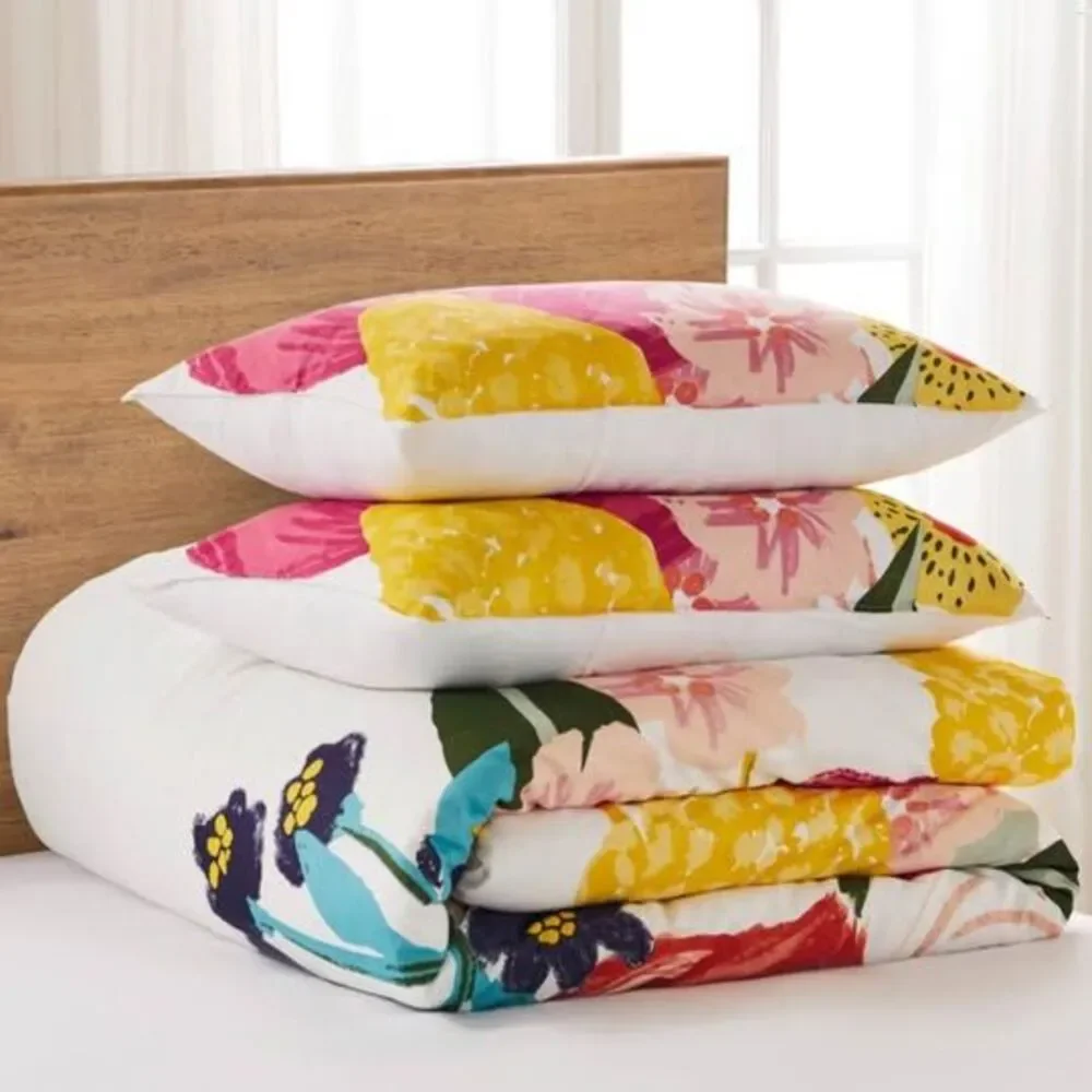 3 Pieces Queen/Full Levtex Home GRANDIFLORA COMFORTER SET NEW